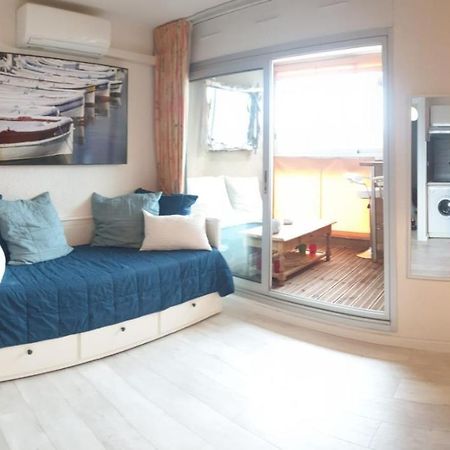 Face Mer Entre Plage Et Marina Bormes-les-Mimosas Extérieur photo