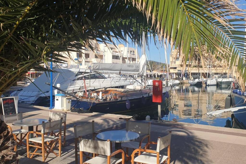 Face Mer Entre Plage Et Marina Bormes-les-Mimosas Extérieur photo
