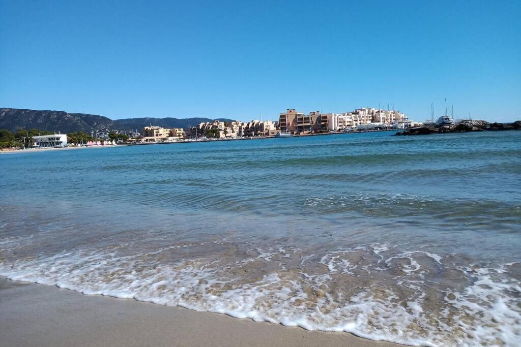Face Mer Entre Plage Et Marina Bormes-les-Mimosas Extérieur photo